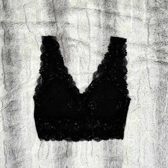 Sequin Lace Crop Top - Picture 2 of 5